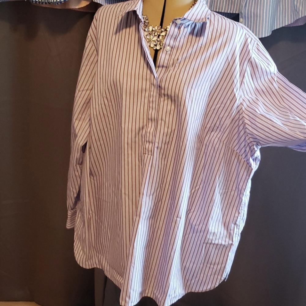Lands End long sleve 1/4 button down shirt purple
